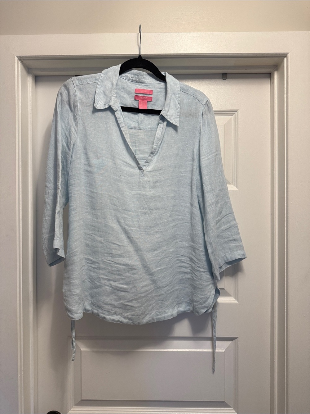 Isaac Mizrahi Light Blue Women's Linen V-Neck Top